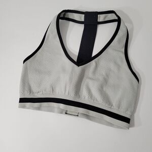 Bella Active sports bra